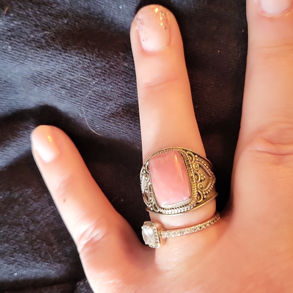Very Pretty Vintage,Rose Quarts , Sterling Silver Ring. Size8